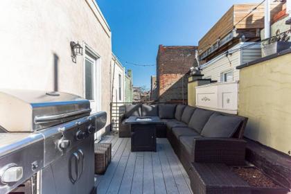 Fire Pit -Roof Deck- Parking -Penn-CHOP-Sleeps 7 - image 9