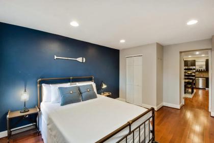 The Dreamers Penthouse-Funky 3BD in Center City - image 12