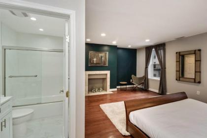 The Dreamers Penthouse-Funky 3BD in Center City - image 13