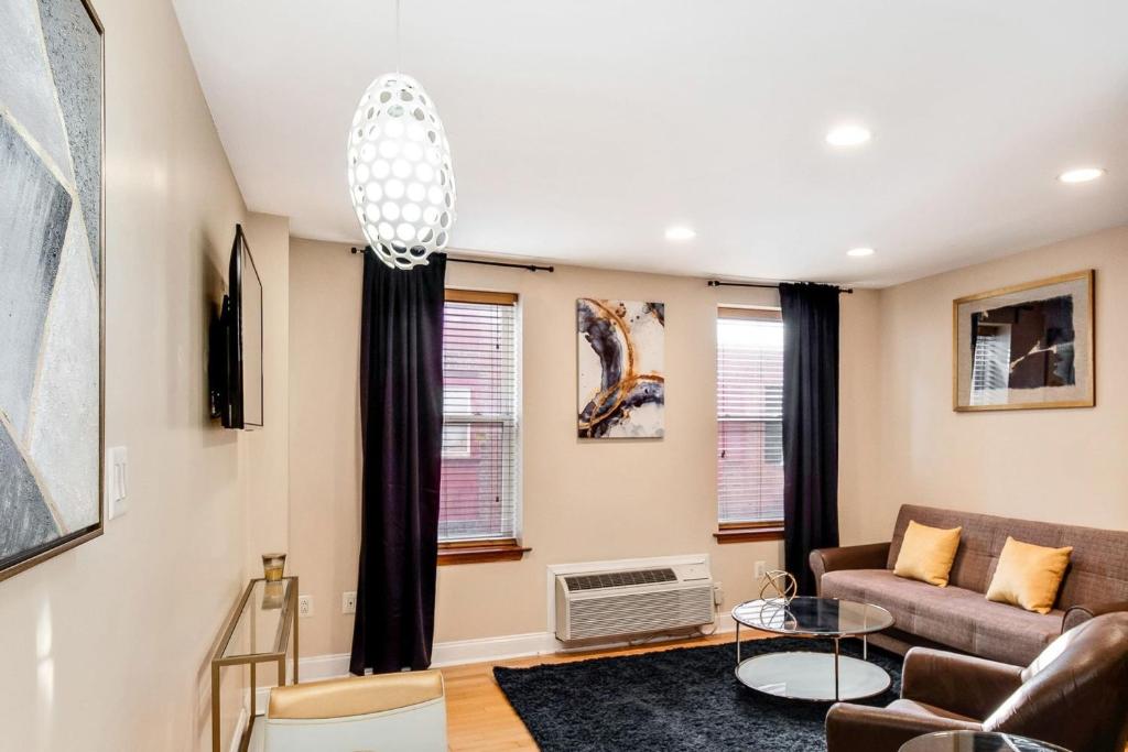 The Dreamers Residence - Convenient 1BD in Center City - main image