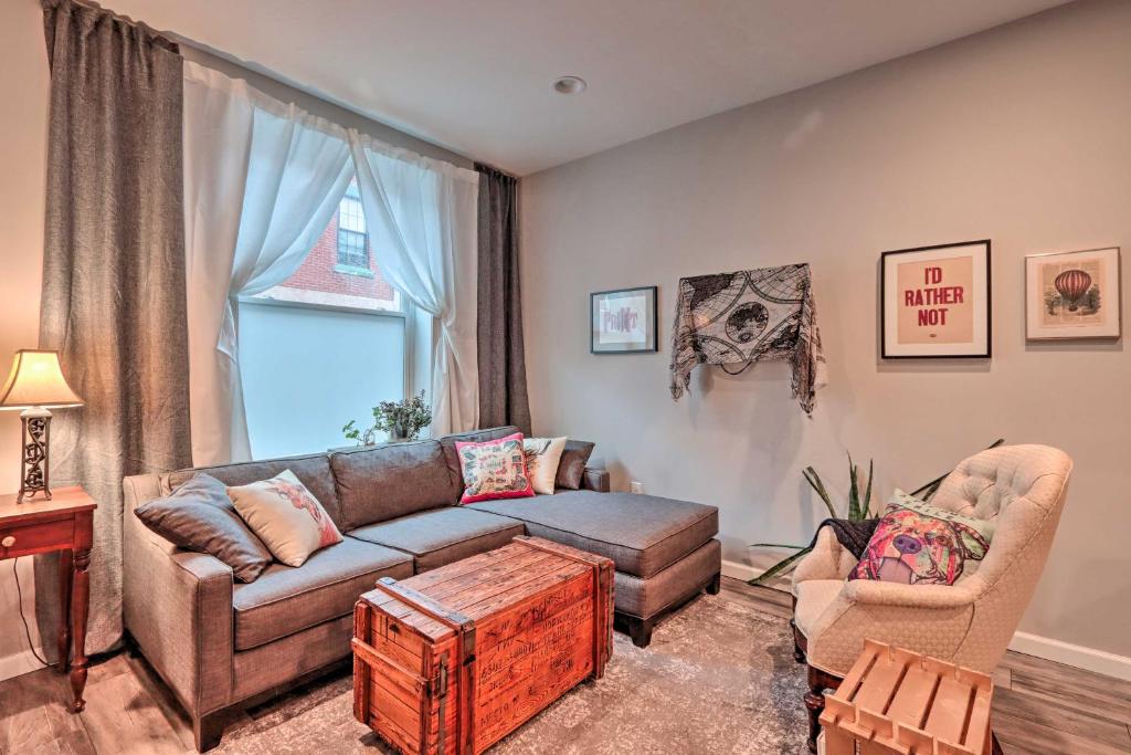 Chic Philly Townhouse with Patio in Brewerytown! - image 6