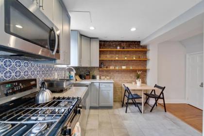 Stylish Rowhome-Fishtown-Near Shops - image 15