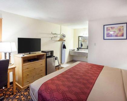 EconoLodge Phillipsburg - image 15