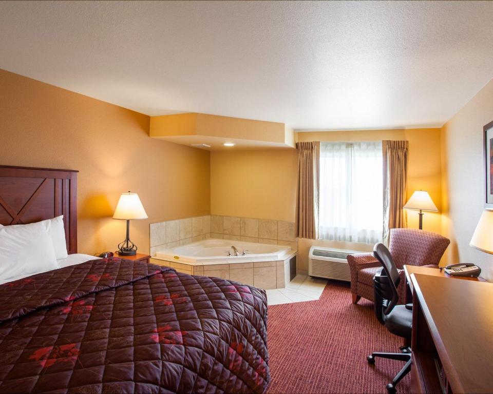 Rodeway Inn & Suites Phillipsburg - image 5