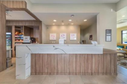 Hilton Garden Inn Phoenix Airport - image 4