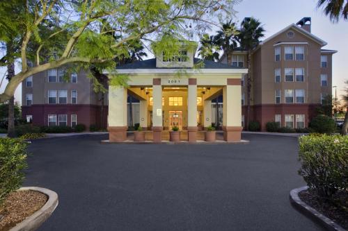 Homewood Suites by Hilton Phoenix-Biltmore - main image