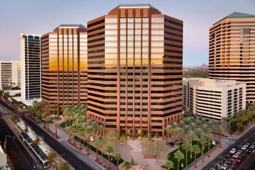 Embassy Suites by Hilton Phoenix Downtown North - image 2