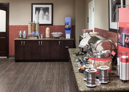 Hampton Inn & Suites Phoenix North/Happy Valley - image 3