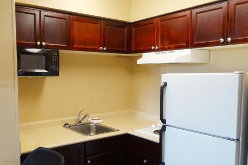 Extended Stay America Suites - Phoenix - Chandler - E Chandler Blvd - image 4