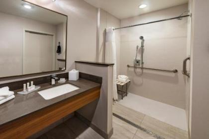 Fairfield Inn & Suites by Marriott Phoenix West/Tolleson - image 3