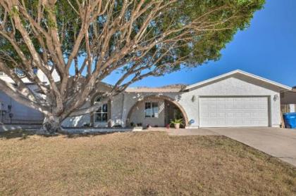 Quiet Desert Refuge with Mtn Views - Walk to Trails! - image 3