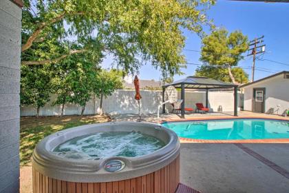 Charming Phoenix Casita with Hot Tub BBQ and Pool! - image 10