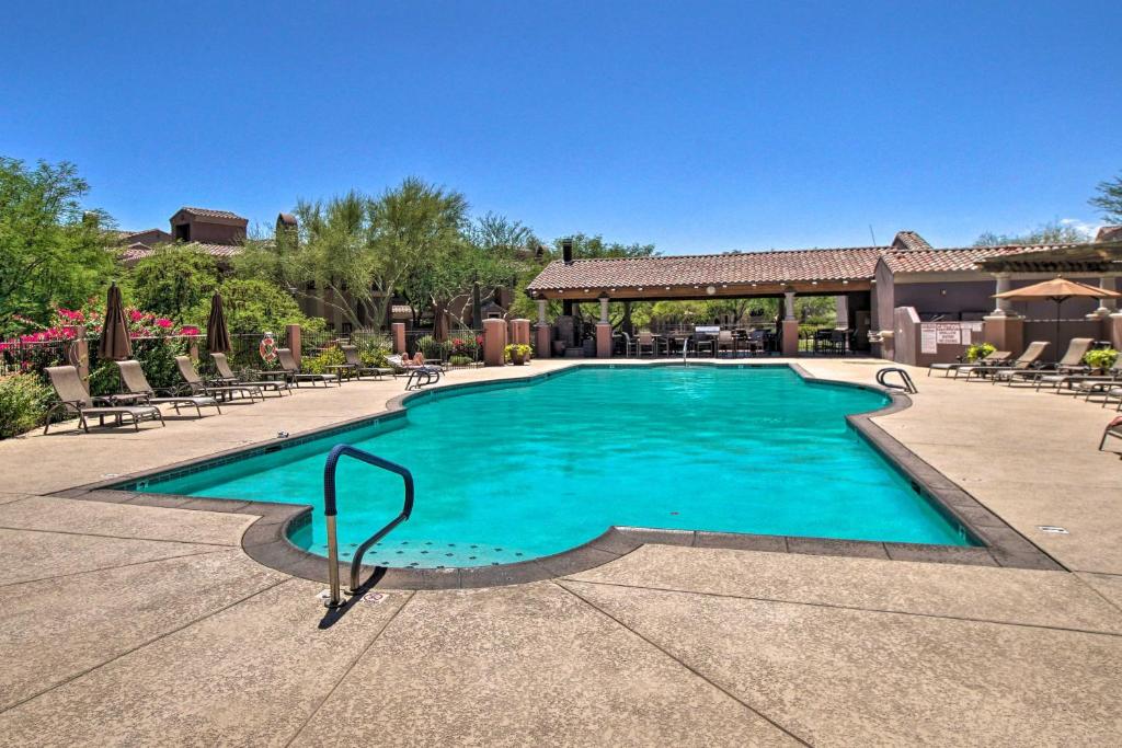 3-Story Phoenix Abode Balcony and Pool Access! - image 5