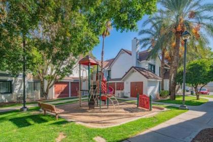 Metro PHX Upstairs 2bd sleeps 6 heated pool PETS ALLOWED - image 5