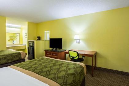 Econo Lodge Picayune - image 11