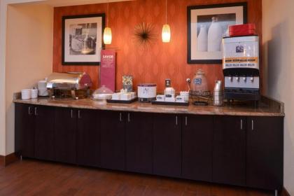 Hampton Inn Columbus-East - image 8