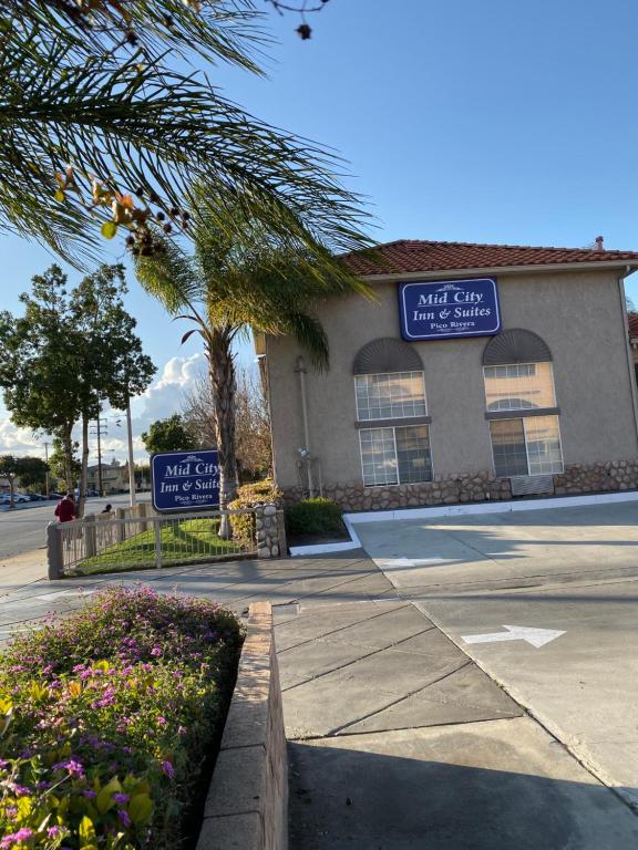 Mid City Inn & Suites Pico Rivera - main image