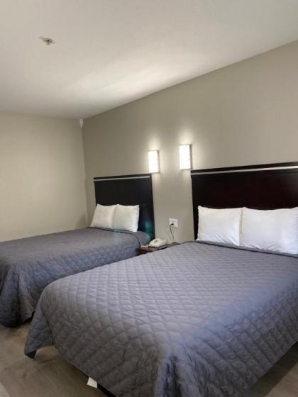 Mid City Inn & Suites Pico Rivera - image 10