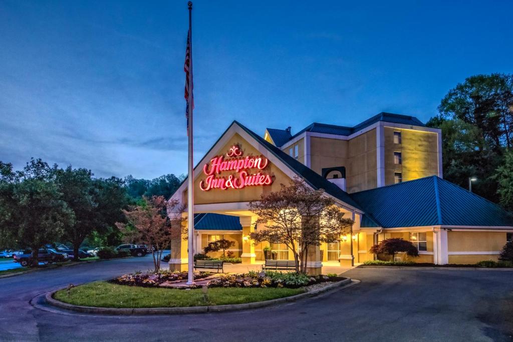 Hampton Inn & Suites Pigeon Forge On The Parkway - main image