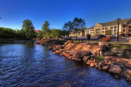 Econo Lodge Riverside - image 2