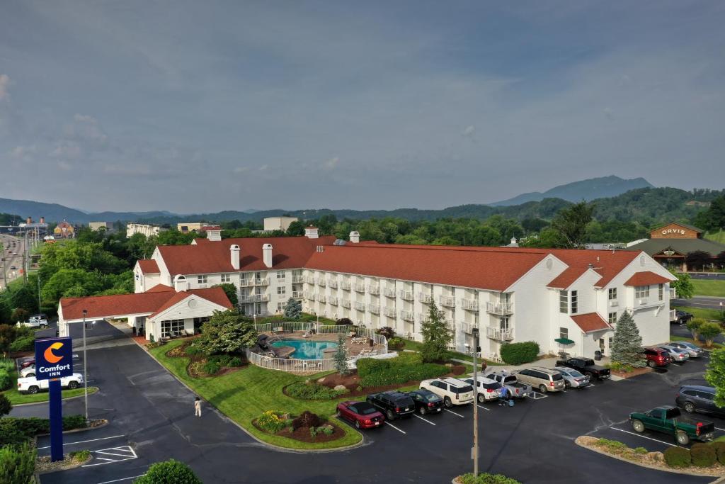 Comfort Inn Apple Valley Sevierville - main image