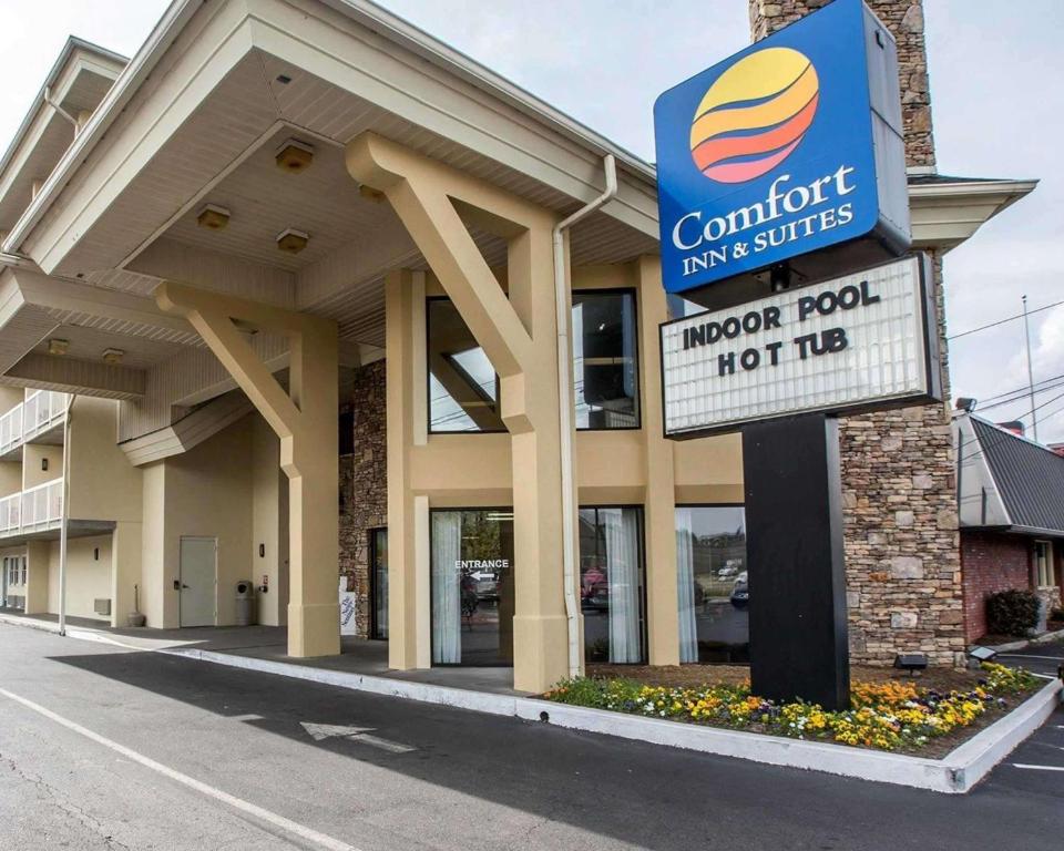 Comfort Inn & Suites at Dollywood Lane - main image