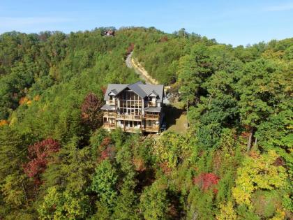 A Grand View - Private Smoky Mtn Family Retreat! - image 2