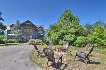 A Grand View - Private Smoky Mtn Family Retreat! - image 4