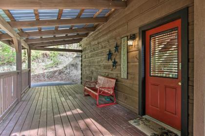 Scenic Solitude in Pigeon Forge with Hot Tub and View - image 3