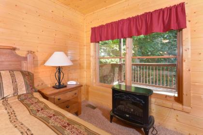 Whispering Creek #302 by Aunt Bug's Cabin Rentals - image 3