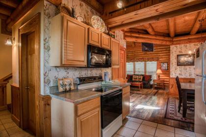 Great Wolf Cabin in Pigeon Forge! - image 3