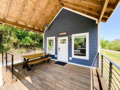 Cozy Smoky Mountain Tiny House - image 3