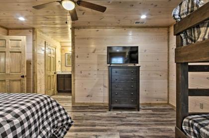 Modern Cabin with Hot Tub Explore Pigeon Forge - image 18