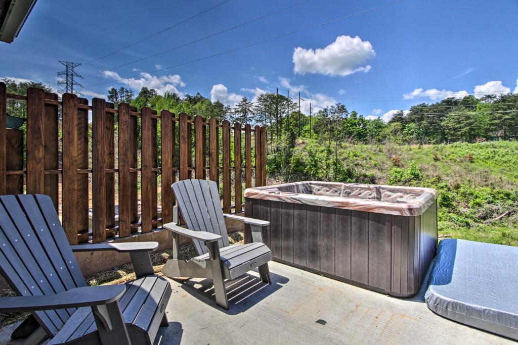 Modern Cabin with Hot Tub Explore Pigeon Forge - image 6