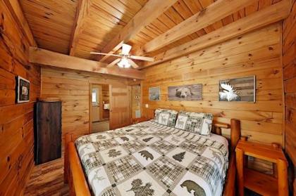 Secluded Creekside Retreat with Private Hot Tub cabin - image 5