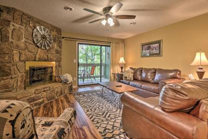 Condo with Balcony Less than 5 mi to main Attractions Tennessee