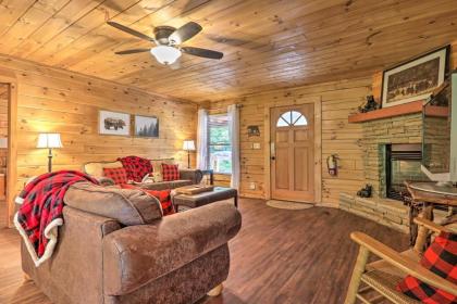 Cabin with Deck and Fireplace Less Than 3 Mi to Dollywood! - image 4