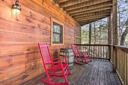 Cozy Cabin with Hot Tub in the Heart of Pigeon Forge - image 18