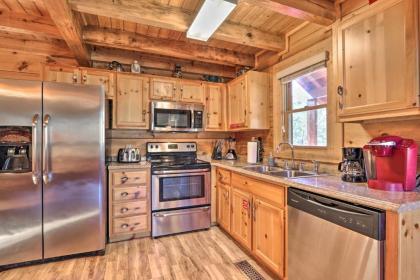 Cozy Cabin with Hot Tub in the Heart of Pigeon Forge - image 8