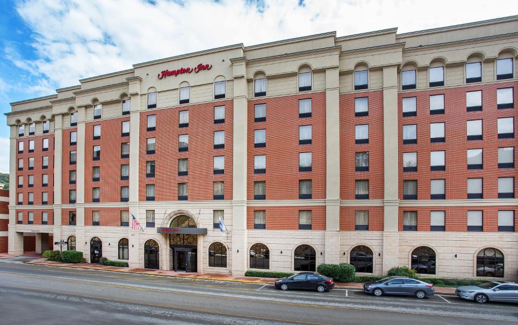 Hampton Inn Pikeville - main image