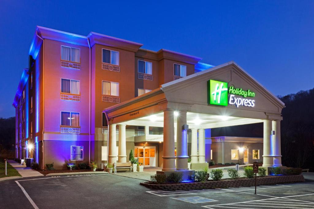 Holiday Inn Express and Suites Pikeville an IHG Hotel - main image