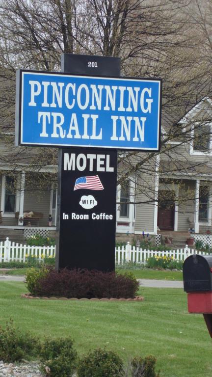 Pinconning Trail Inn Motel - main image