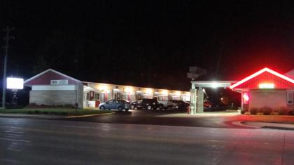 Pinconning Trail Inn Motel - image 11