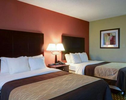 Quality Inn & Suites Pine Bluff - image 10