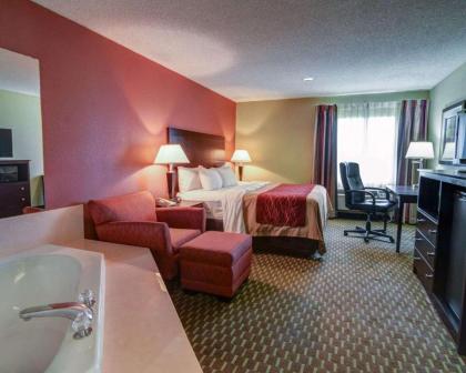 Quality Inn & Suites Pine Bluff - image 14