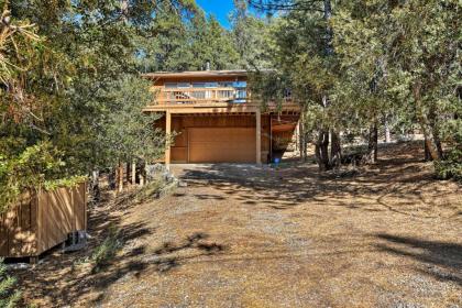 Pine Mountain Club Cottage with Wraparound Deck! - image 9