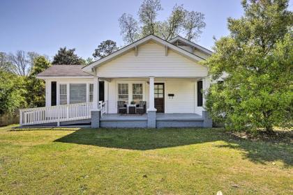 Main Street Home 1 Mile to Callaway Gardens