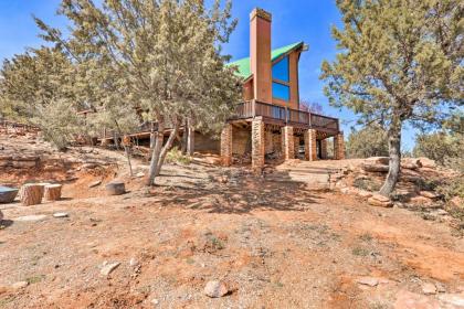 Rugged Rim Country Cabin with Luxury Interior Pine