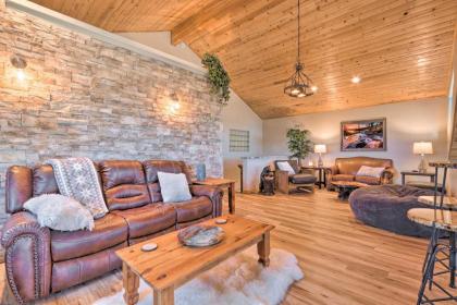 Rugged Rim Country Cabin with Luxury Interior! - image 6