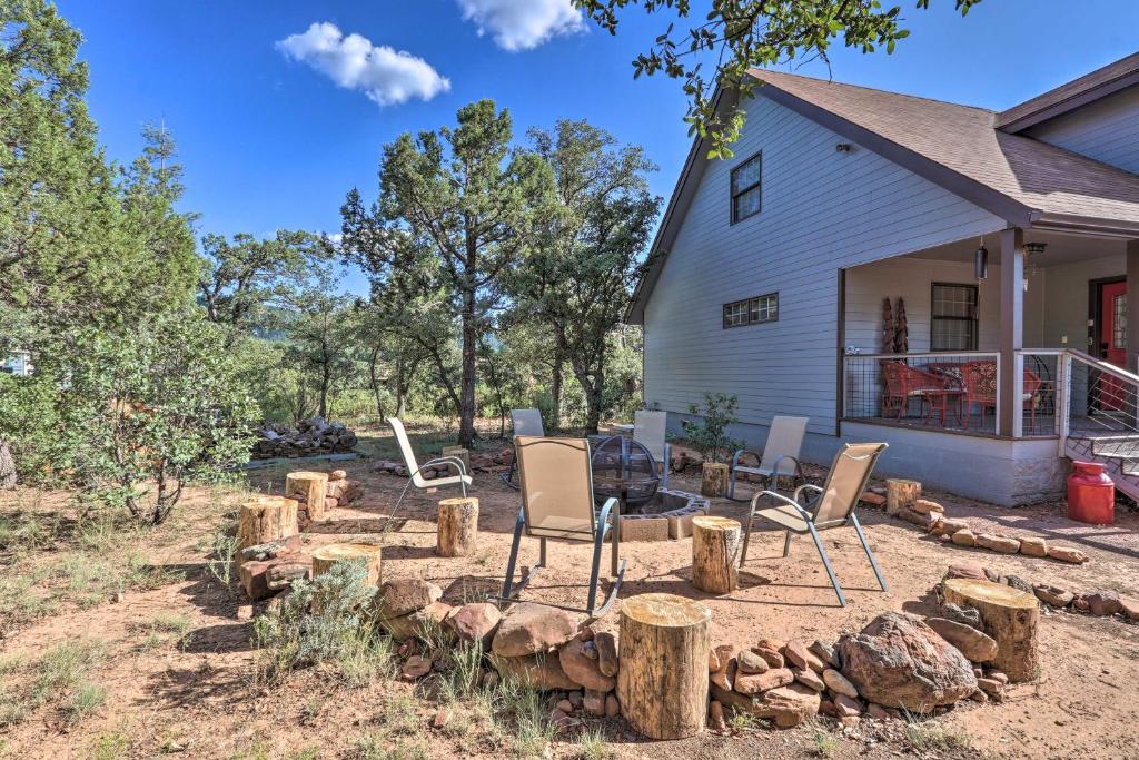 Modern Strawberry Cabin with Hammock and Fire Pit - image 2